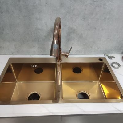qualité  Handmade Stainless Steel Kitchen Sink with Food Grade 304/316 Stainless Steel 250-300mm Bowl Depth and 1.2-2.0mm Panel Thickness usine