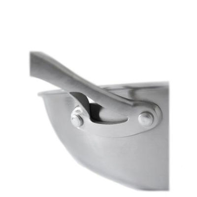 Machine hydraulique pour remonter les ustensiles de cuisine