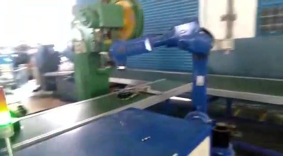 Machine automatique de bras de robot pour le pot Pan Ustensiles de cuisine Making