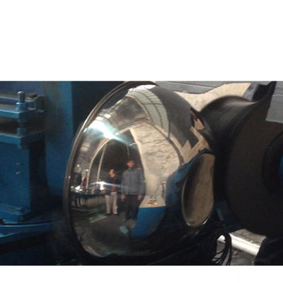 Machines de polissage à l'extérieur ou à l'intérieur de pots et casseroles en acier inoxydable