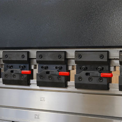 Machine de pliage hydraulique CNC en acier inoxydable automatique pliage métallique pour évier de cuisine