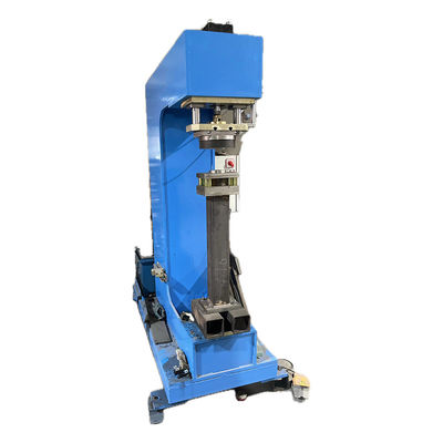 R Corner évier pressing bords et machine d'angle dans une machine