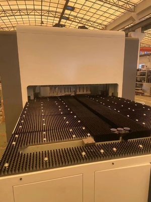Bon prix 2.0m Sucker Type Centre de courbure de la machine de fabrication de coquille en ligne