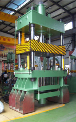 Échafaudage CNC de grande précision équipement de presse hydraulique spécialisé