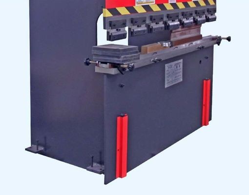 Détails des paramètres Introduction de la machine de pliage automatique de précision de formage du métal 630T