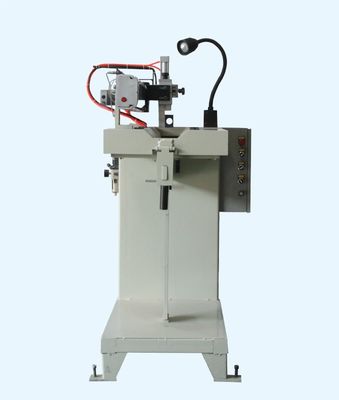 Machine de soudage CNC entièrement automatique pour éviers métalliques
