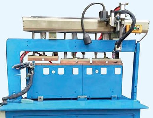 Machines spéciales de soudage à commande numérique pour l'épissage planar de tôles métalliques
