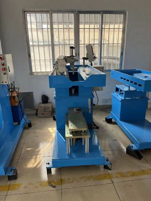 Bon prix Puissante machine de soudage à couture droite en acier inoxydable pour différents matériaux en ligne