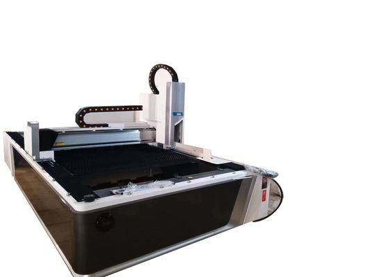 Système de découpe laser de plaque d'acier inoxydable intelligent pour éviers / réservoirs d'eau / casseroles