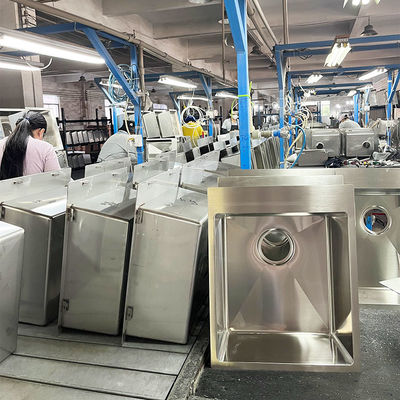 Ensemble complet multifonctionnel d'équipements de production de lavabos commerciaux