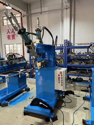 Machine de pressage de coin et de couture durable pour les éviers de cuisine en acier inoxydable