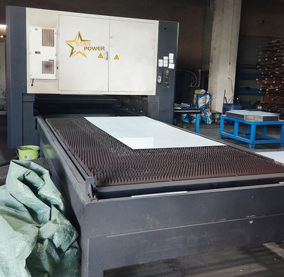 Réservoir d'eau automatique à main de haute puissance spécialisé dans la production de machines de découpe laser CNC