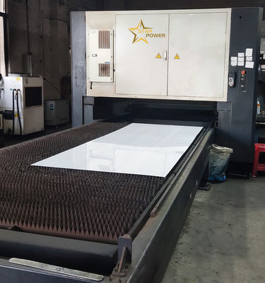 Automaque évier à main en acier inoxydable spécialisé dans la production de CNC machine de découpe laser métal