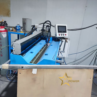 Des performances élevées peuvent être utilisées pour la production de plaques métalliques en acier inoxydable