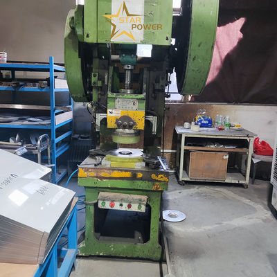 Presse à percussion à gorge profonde multifonctionnelle pour la fabrication d'éviers de cuisine et d'appareils ménagers faits à la main