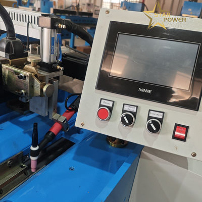 Haute efficacité et haute automatisation de la machine spéciale pour le soudage à couture droite