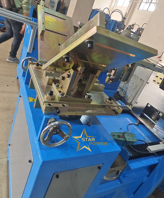 Machine de broyage horizontale CNC haute efficacité haute précision pour ustensiles de cuisine