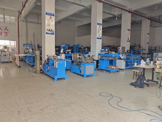 Ligne de production automatique manuelle pour accélérer l'efficacité et la qualité de la production