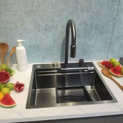 Bon prix Evier de cuisine en acier inoxydable sous-monté avec drainage. Étalon en acier personnalisé disponible. Profondeur de bassin personnalisée disponible. Résistant à la rouille et à la corrosion. en ligne