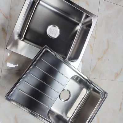 Bon prix Ensemble d'évier de cuisine étiré en acier inoxydable 304 de qualité alimentaire (18/8), compatible avec montage sous plan et sur le dessus, taille personnalisable | Jauge d'acier personnalisée disponible | Profondeur de bassin personnalisée disponible | Antirouille et résistant à la corrosion en ligne