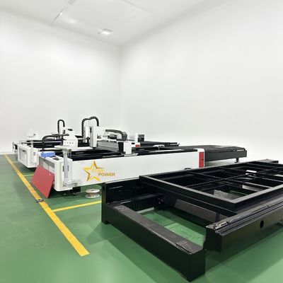 3000W Roll Type Fiber Laser Cutter 4000x1500mm Slide Stroke
