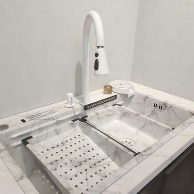 Bon prix Cuisinier en acier inoxydable fait à la main avec douche thermostatique de qualité alimentaire 304/316 et une seule cuve approfondie en ligne