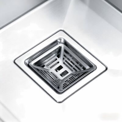 Évier à double cuve fait à la main avec finition brossée en acier inoxydable 304 pour cuisines modernes