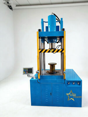 Tracé en profondeur hydraulique à quatre colonnes pour évier en acier inoxydable