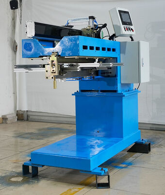 Machine à souder à joint droit pour la fabrication d'éviers de cuisine faits à la main