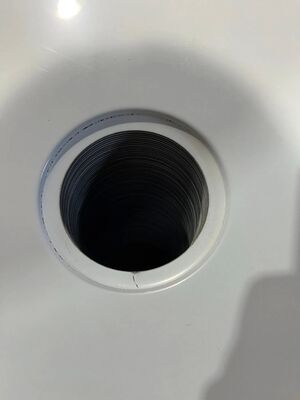 Presse à gorge profonde pour poinçonner le trou d'eau d'un évier fait main