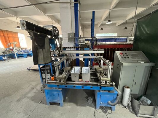 Machine de soudage à couture droite avancée pour la production d'éviers de cuisine