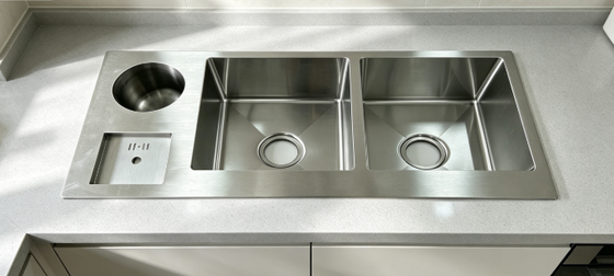 qualité Évier de cuisine à encastrer en acier inoxydable 304 pour poste de travail à double cuve | Évier à encastrer brossé à la main avec accessoires complets pour la rénovation de cuisines résidentielles et commerciales | Profondeur de cuve personnalisable | Jauge d'acier personnalisable usine